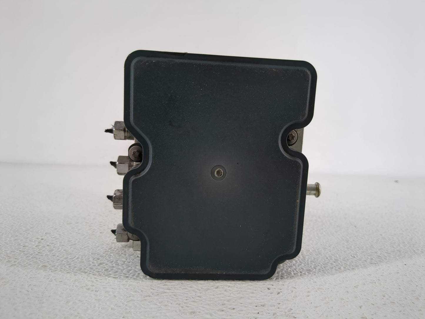 2015 Chrysler 200 ABS Pump Control Module Replacement P/N:P68232470AB Fits OEM Used Auto Parts - Oemusedautoparts1.com