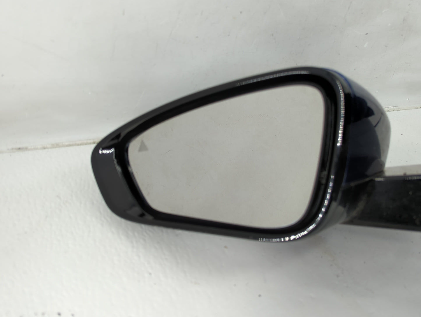 2015-2017 Chrysler 200 Driver Side View Mirror - Left Door Mirror OEM Used - Oemusedautoparts1.com