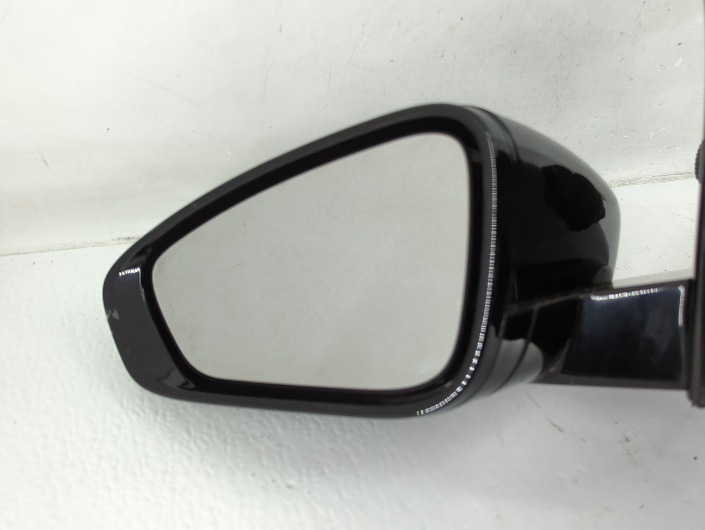 2015-2017 Chrysler 200 Passenger Side View Mirror - Right Door Mirror OEM Used - Oemusedautoparts1.com