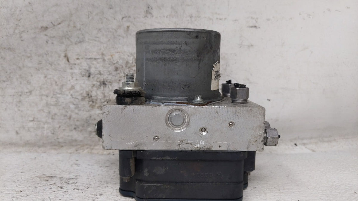 2015 Chrysler 200 Anti-Lock Brake ABS Pump Module Actuator OEM P/N:04861661AB 04861661AA, 68232470AB Fits OEM Used Auto Part