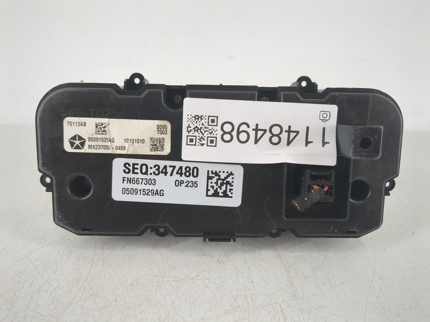 2015 Chrysler 200 Climate Control Module Temperature AC/Heater Replacement P/N:05091529AG Fits OEM Used Auto Parts - Oemused