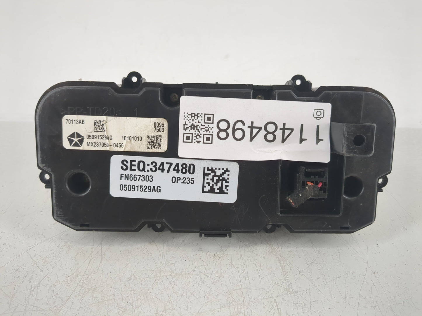 2015 Chrysler 200 Climate Control Module Temperature AC/Heater Replacement P/N:05091529AG Fits OEM Used Auto Parts - Oemused
