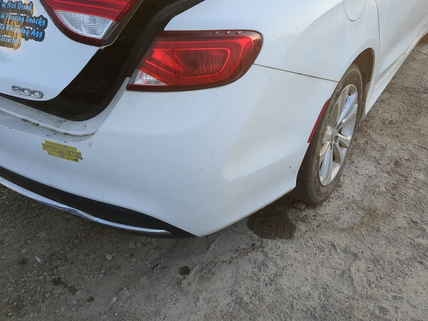 2015-2017 Chrysler 200 Rear Bumper Assembly Oem - Oemusedautoparts1.com