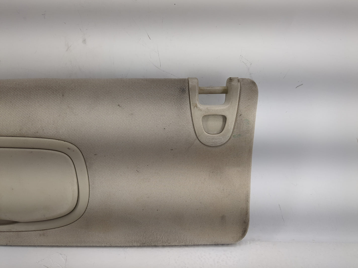 2015 Chrysler 200 Sun Visor Shade Replacement Driver Left Mirror Fits OEM Used Auto Parts - Oemusedautoparts1.com