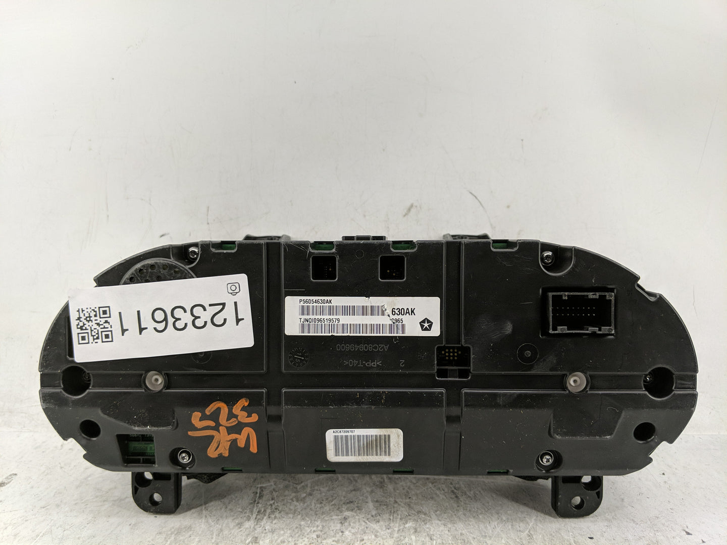2015 Chrysler 200 Instrument Cluster Speedometer Gauges P/N:P56054630AK Fits OEM Used Auto Parts - Oemusedautoparts1.com