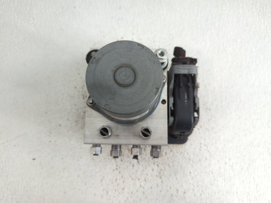 2015 Chrysler 200 ABS Pump Control Module Replacement P/N:P68232470AB Fits OEM Used Auto Parts