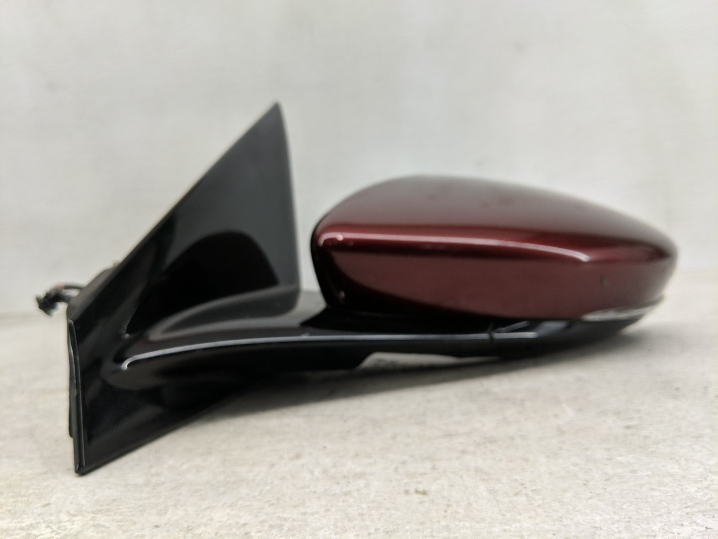 2015 Chrysler 200 Driver Side View Mirror - Left Door Mirror OEM Used - Oemusedautoparts1.com
