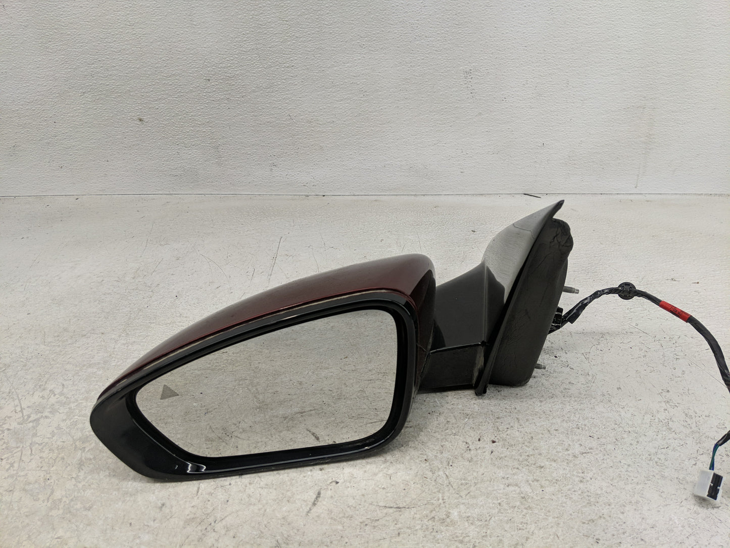 2015 Chrysler 200 Driver Side View Mirror - Left Door Mirror OEM Used - Oemusedautoparts1.com