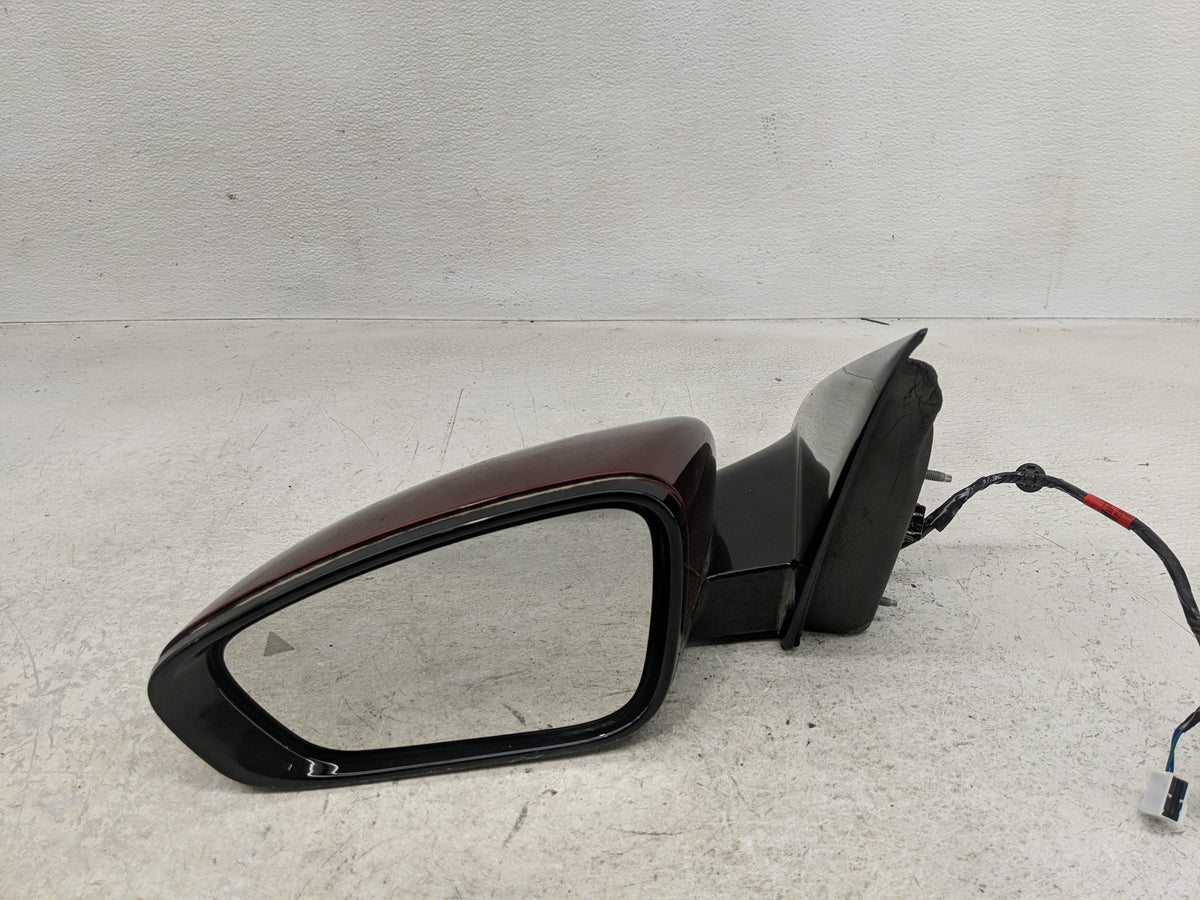 2015-2017 Chrysler 200 Driver Side View Mirror - Left Door Mirror OEM Used - Oemusedautoparts1.com