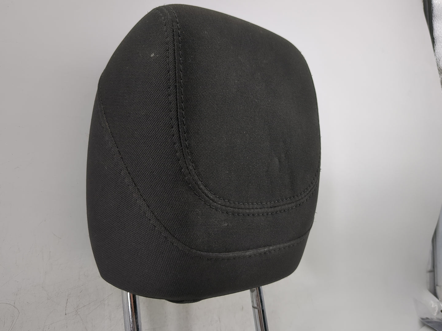 2015-2017 Chrysler 200 Headrest Head Rest Front Driver Passenger Seat - Oemusedautoparts1.com