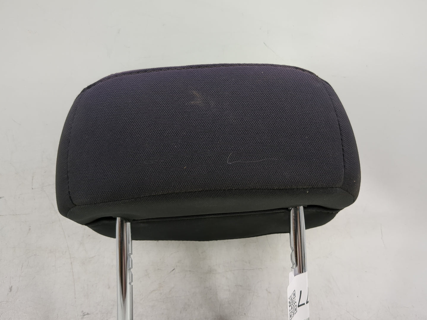 2015-2017 Chrysler 200 Headrest Head Rest Rear Seat Fits Fits 2015 2016 2017 OEM Used Auto Parts - Oemusedautoparts1.com
