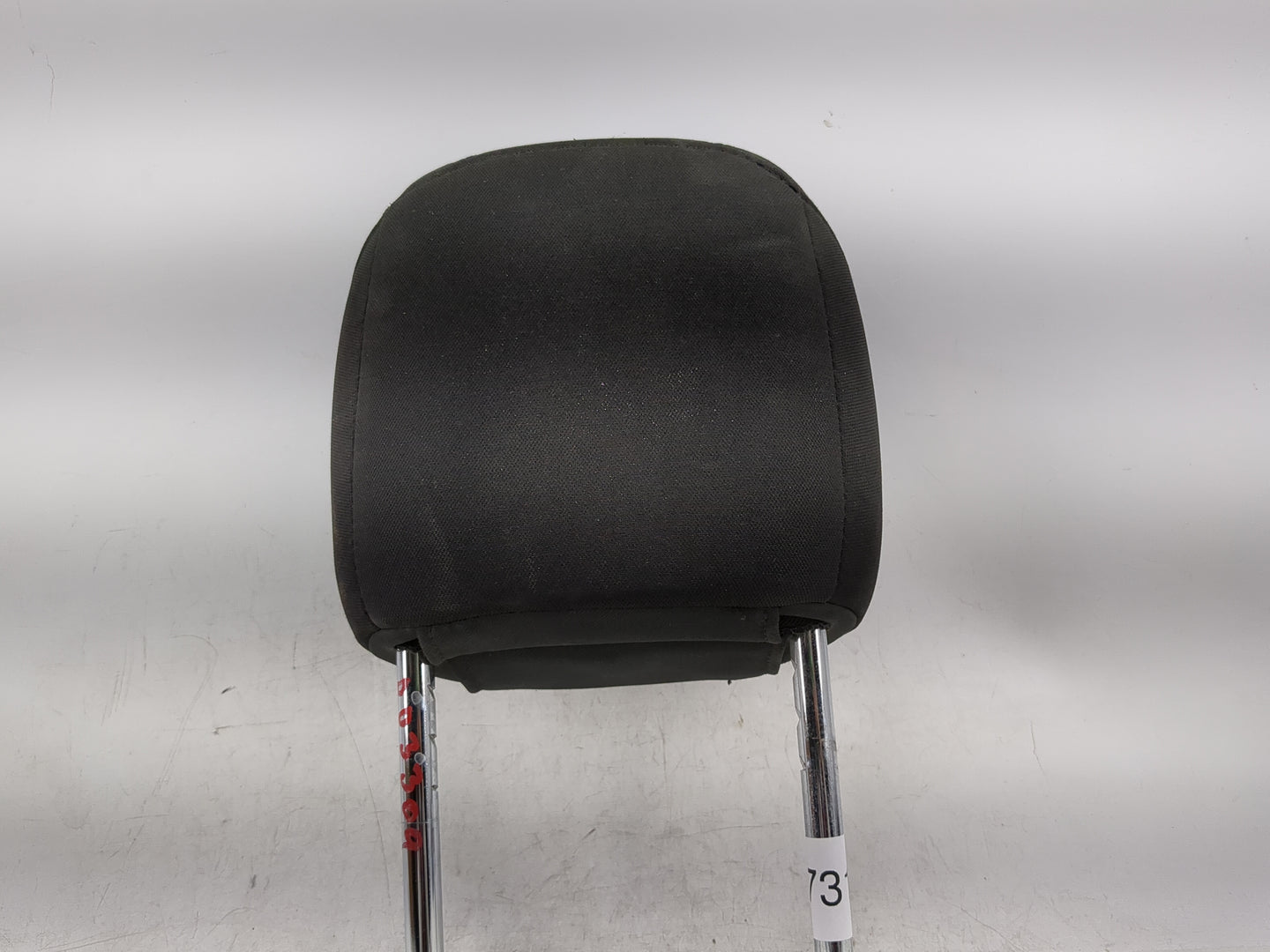 2015-2017 Chrysler 200 Headrest Head Rest Front Driver Passenger Seat - Oemusedautoparts1.com