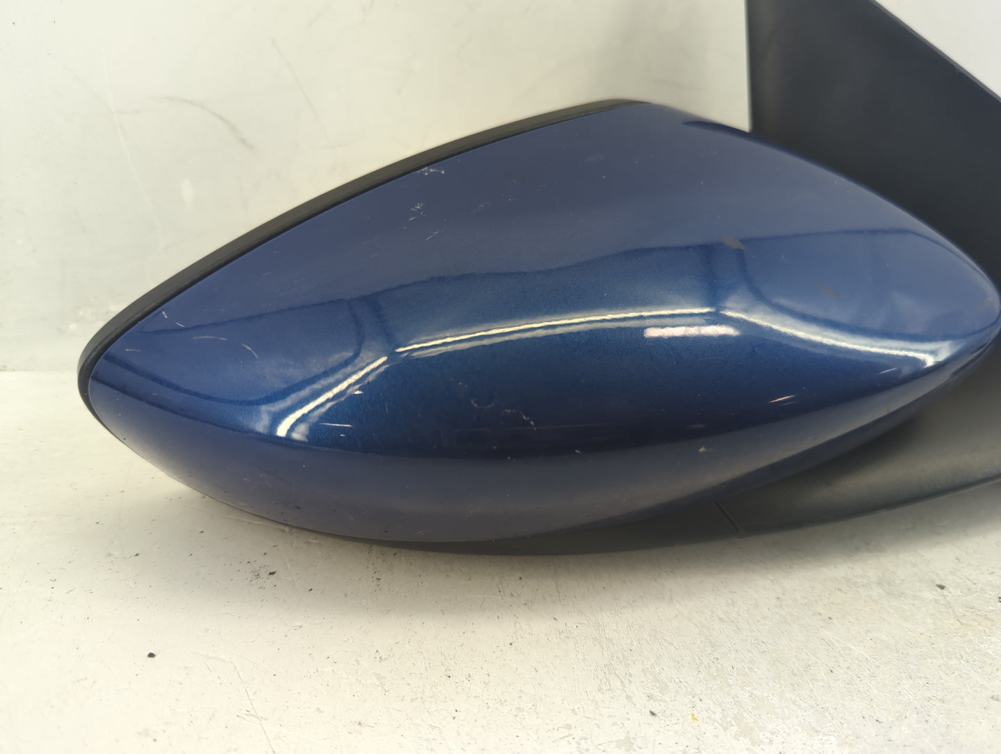 2015-2017 Chrysler 200 Passenger Side View Mirror - Right Door Mirror OEM Used - Oemusedautoparts1.com