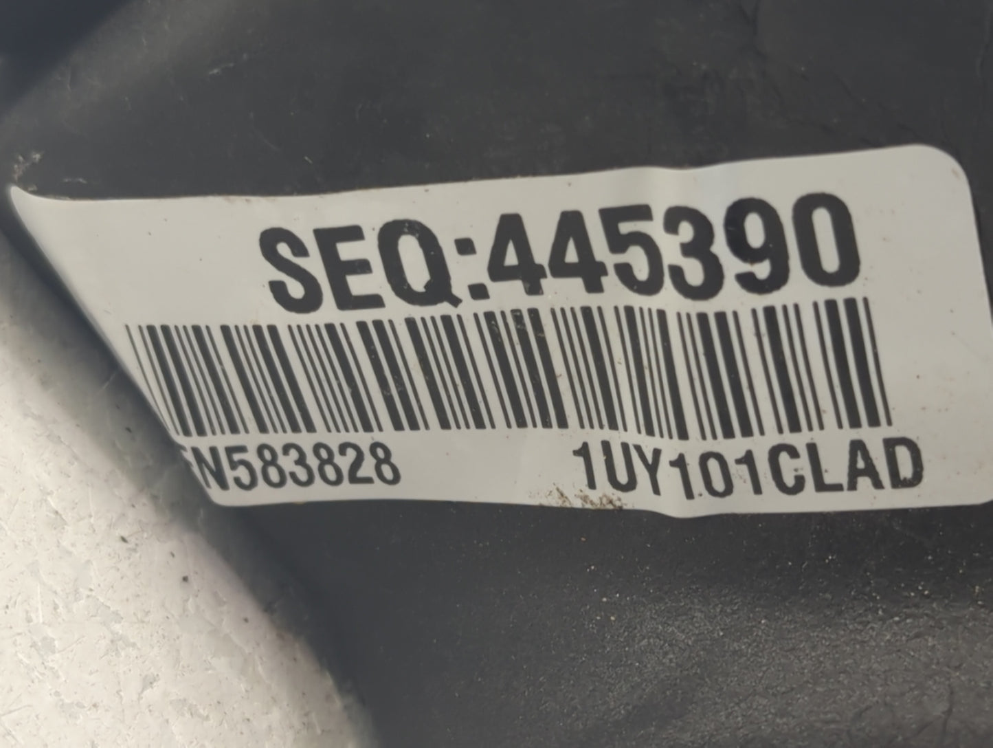 2015-2017 Chrysler 200 Passenger Side View Mirror - Right Door Mirror OEM Used - Oemusedautoparts1.com