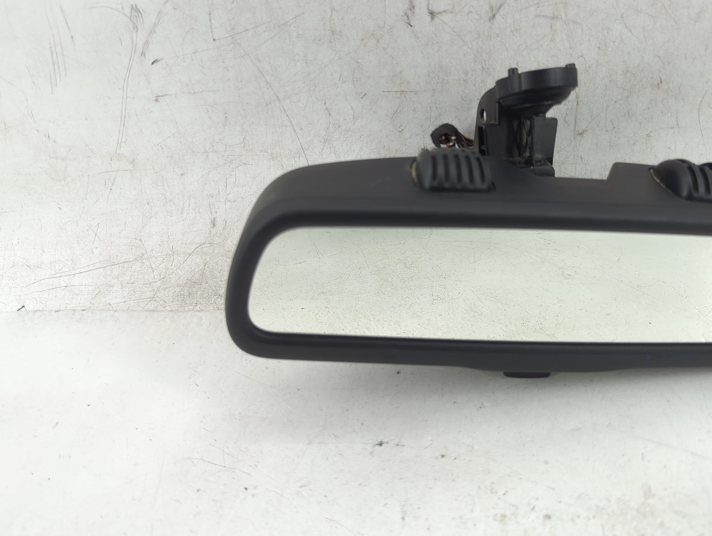 2015 Chrysler 200 Interior Rear View Mirror Replacement OEM P/N:A048070 Fits OEM Used Auto Parts - Oemusedautoparts1.com