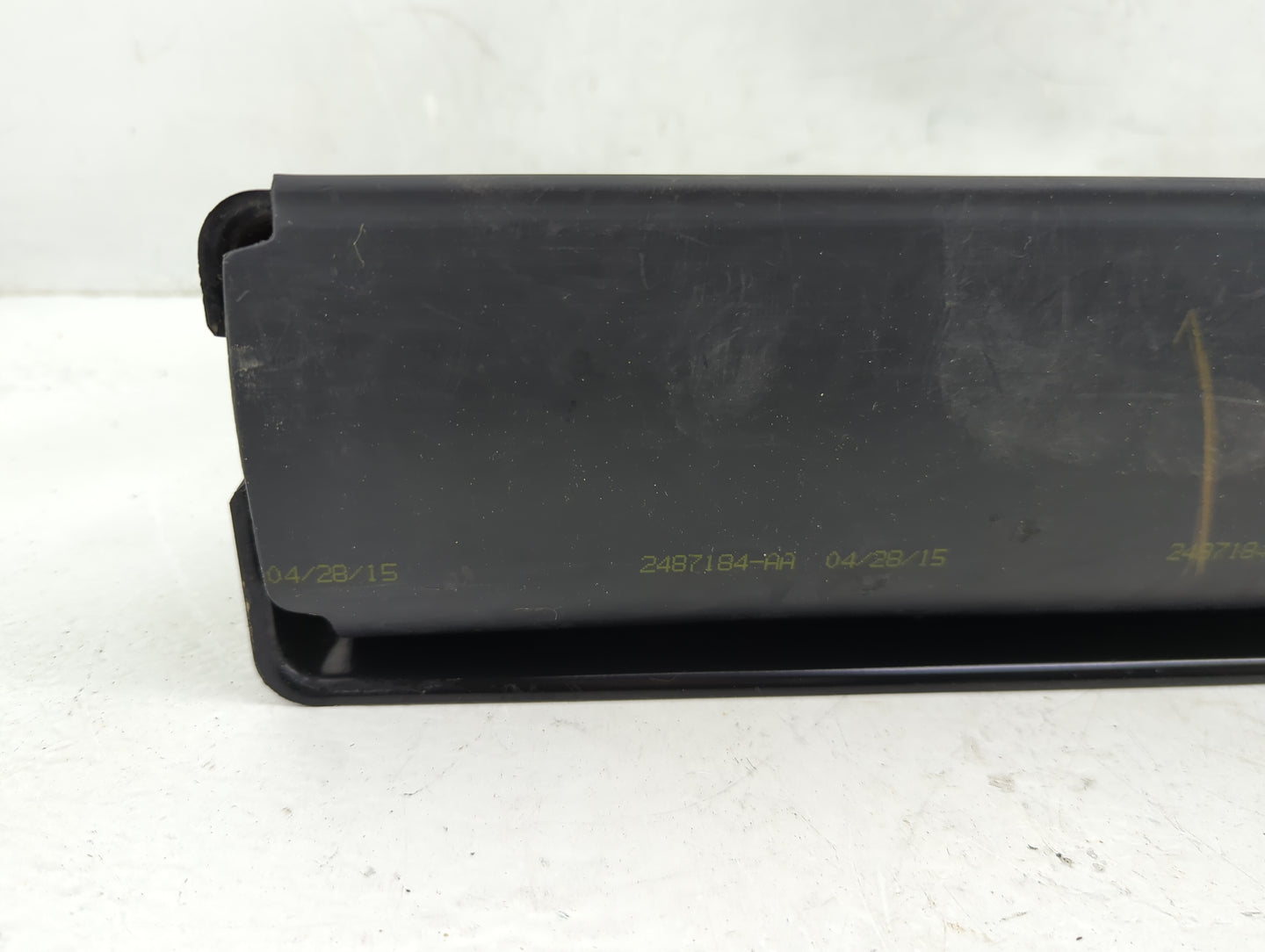2015-2017 Chrysler 200 Air Bag Driver Left Knee OEM P/N:P68148431AB Fits Fits 2015 2016 2017 OEM Used Auto Parts - Oemusedau