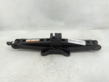 2015 Chrysler 200 Spare Scissor Car Jack - Oemusedautoparts1.com