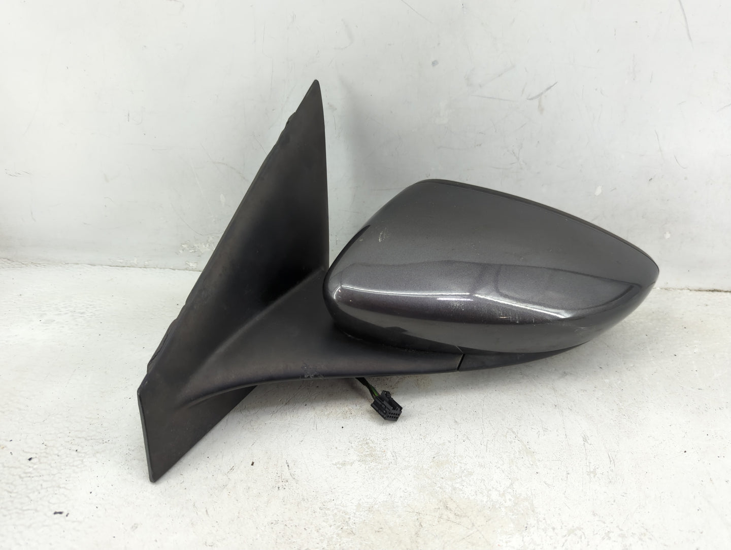 2015-2017 Chrysler 200 Driver Side View Mirror - Left Door Mirror OEM Used - Oemusedautoparts1.com