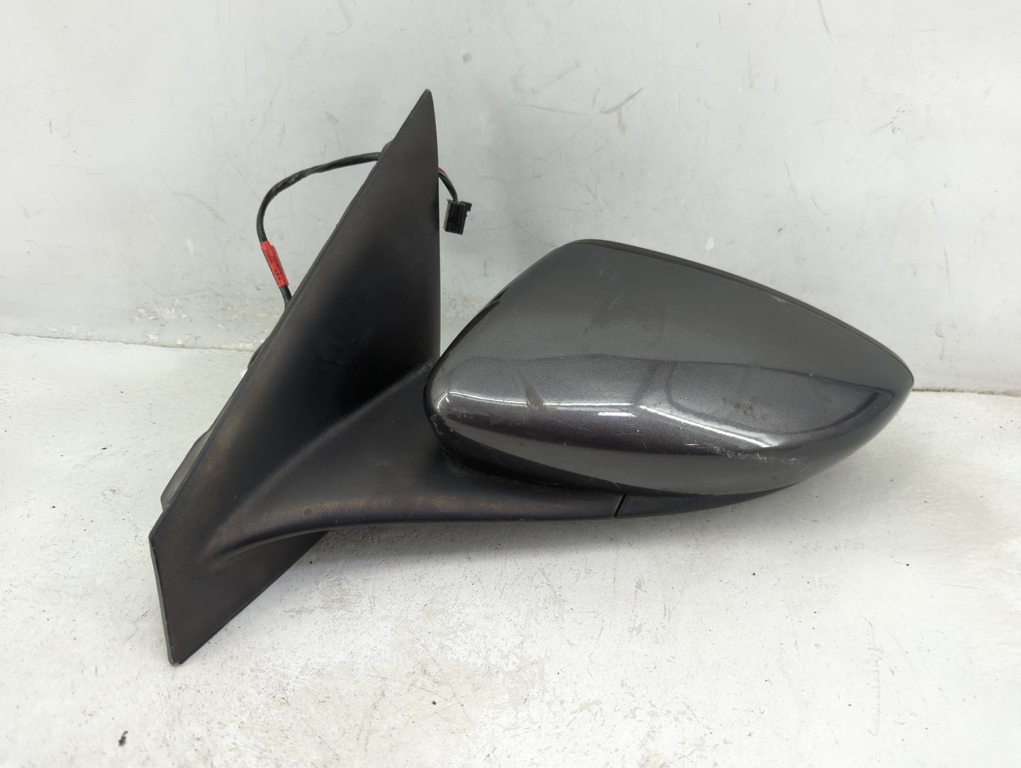 2015-2017 Chrysler 200 Driver Side View Mirror - Left Door Mirror OEM Used - Oemusedautoparts1.com