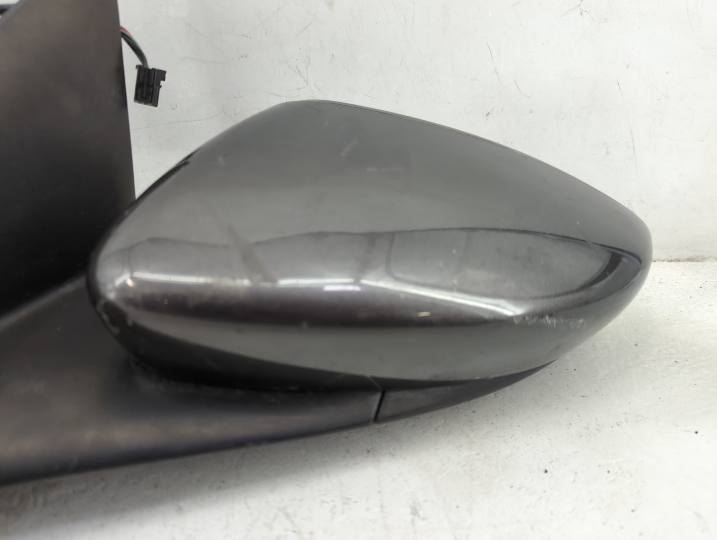 2015-2017 Chrysler 200 Driver Side View Mirror - Left Door Mirror OEM Used - Oemusedautoparts1.com