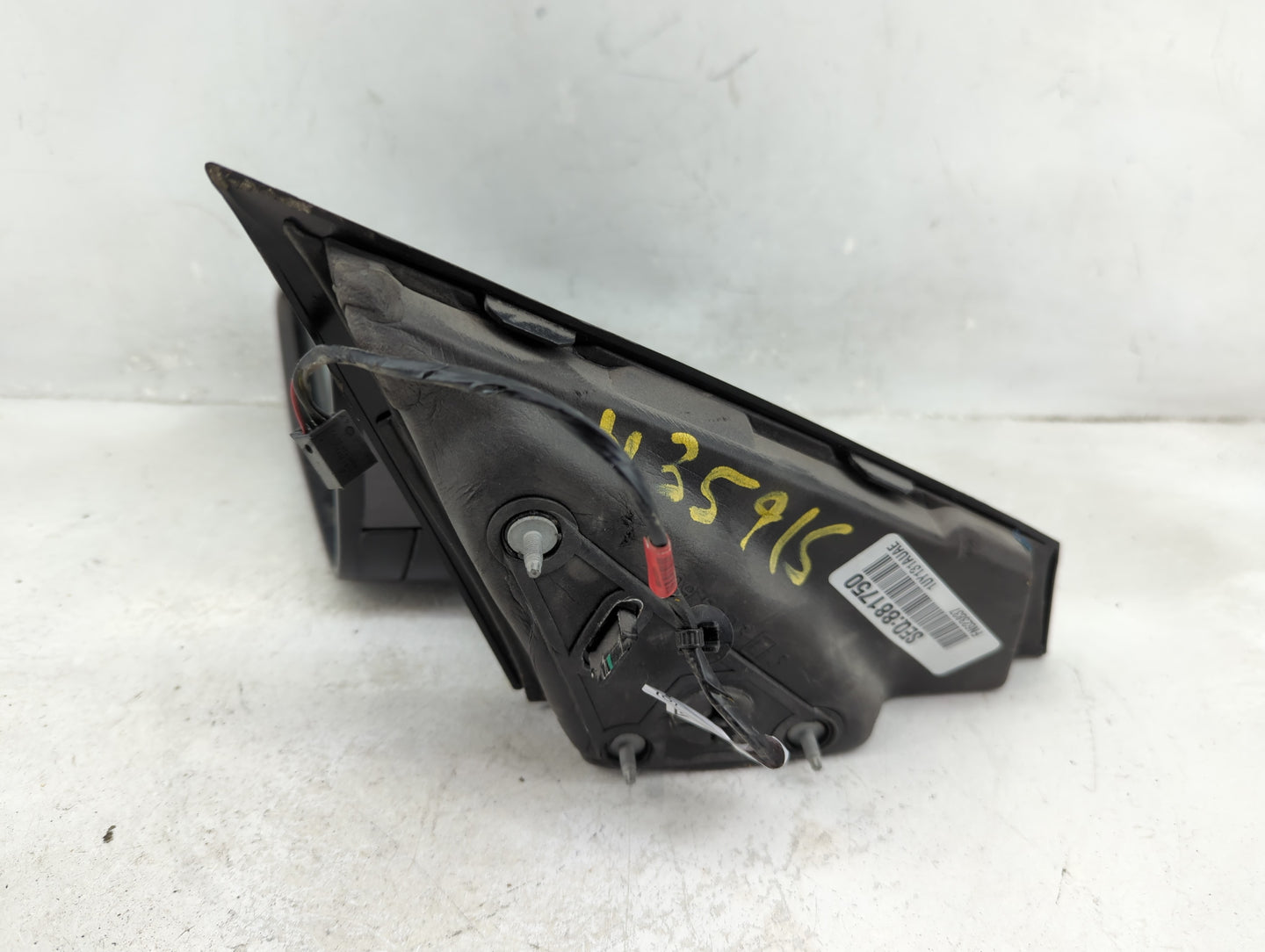 2015-2017 Chrysler 200 Driver Side View Mirror - Left Door Mirror OEM Used - Oemusedautoparts1.com