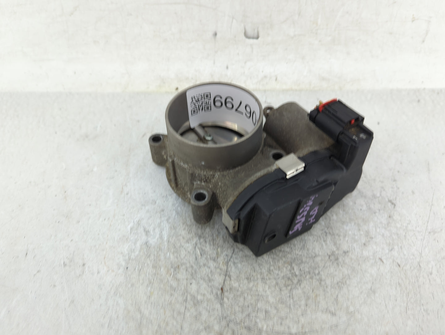 2015-2017 Chrysler 200 Throttle Body P/N:05184349AC Fits Fits 2014 2015 2016 2017 2018 2019 2020 2021 2022 OEM Used Auto Par