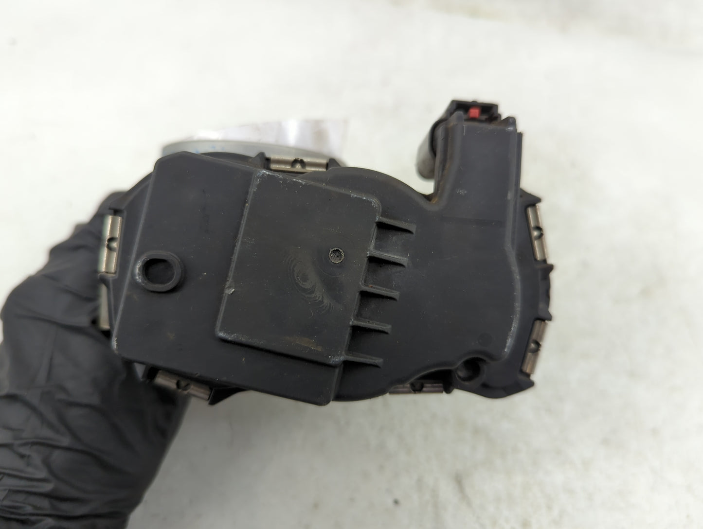 2015-2017 Chrysler 200 Throttle Body P/N:04891970AB Fits Fits 2014 2015 2016 2017 2018 2019 2020 2021 2022 OEM Used Auto Par