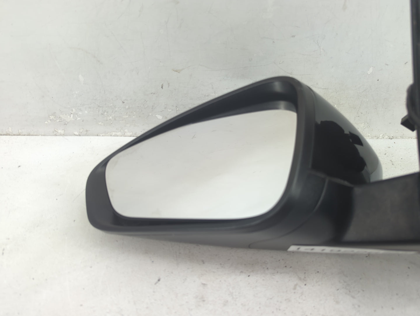 2015-2017 Chrysler 200 Driver Side View Mirror - Left Door Mirror OEM Used - Oemusedautoparts1.com