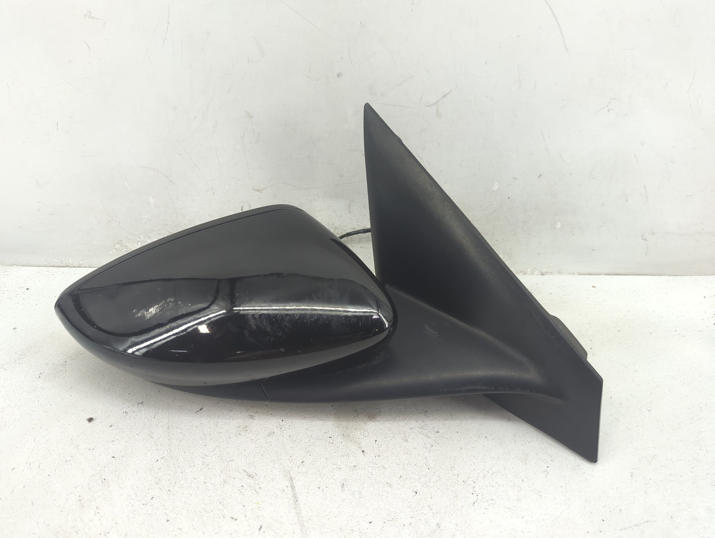2015-2017 Chrysler 200 Passenger Side View Mirror - Right Door Mirror OEM Used - Oemusedautoparts1.com