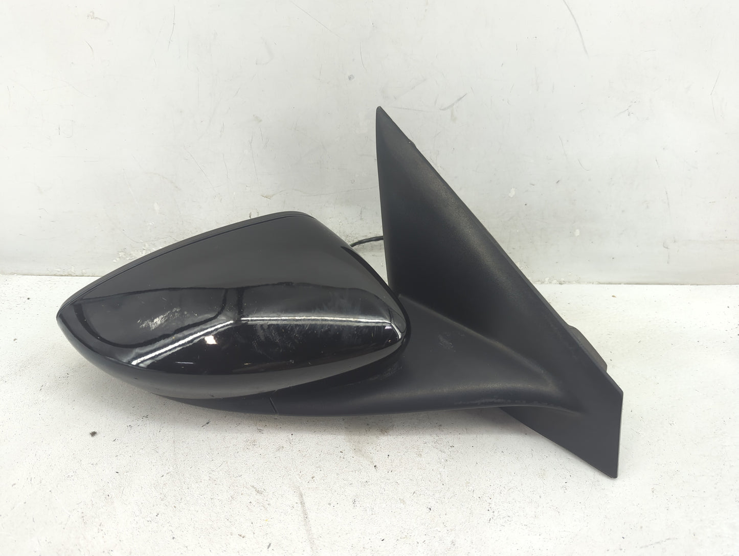 2015-2017 Chrysler 200 Passenger Side View Mirror - Right Door Mirror OEM Used - Oemusedautoparts1.com
