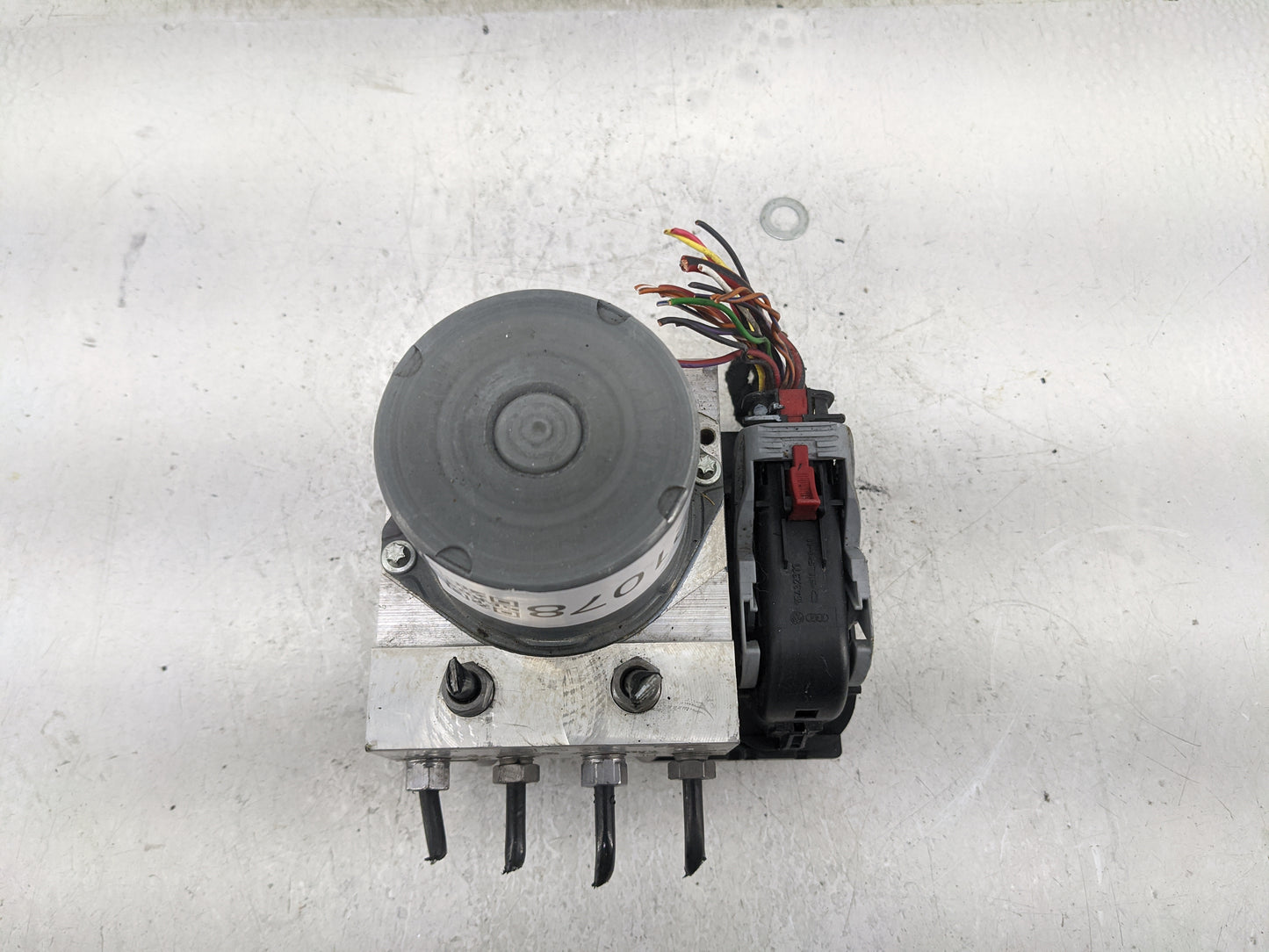 2015 Chrysler 200 ABS Pump Control Module Replacement P/N:8K0 614 51 0 265 236 339 Fits OEM Used Auto Parts - Oemusedautopar