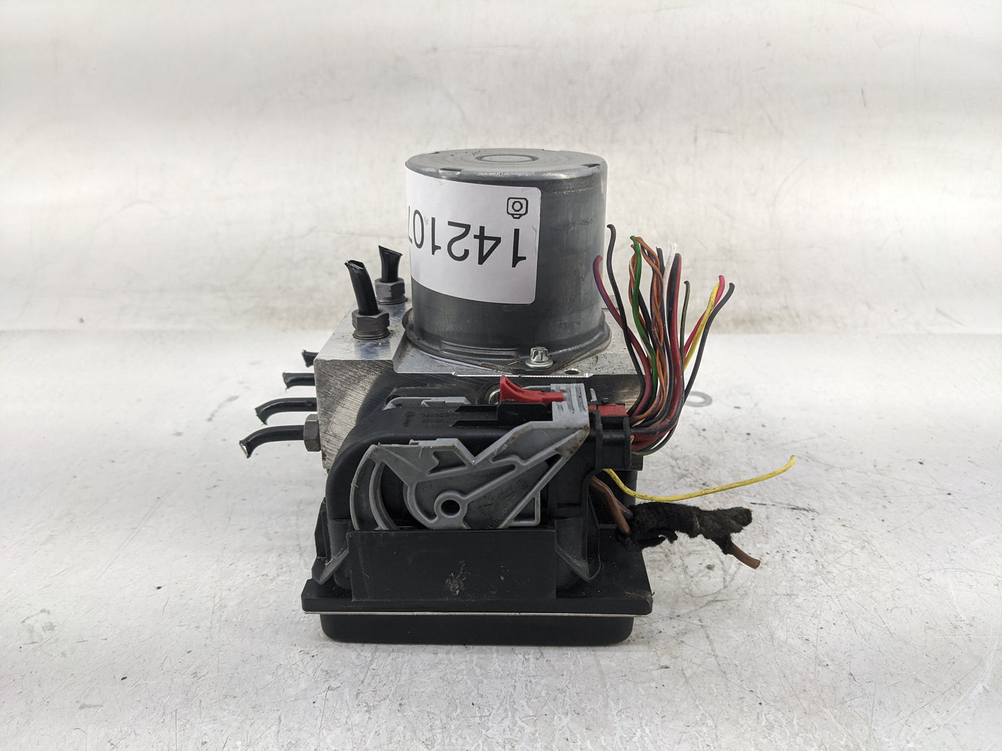 2015 Chrysler 200 ABS Pump Control Module Replacement P/N:8K0 614 51 0 265 236 339 Fits OEM Used Auto Parts - Oemusedautopar