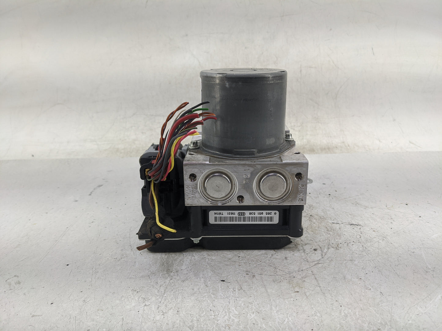 2015 Chrysler 200 ABS Pump Control Module Replacement P/N:8K0 614 51 0 265 236 339 Fits OEM Used Auto Parts - Oemusedautopar