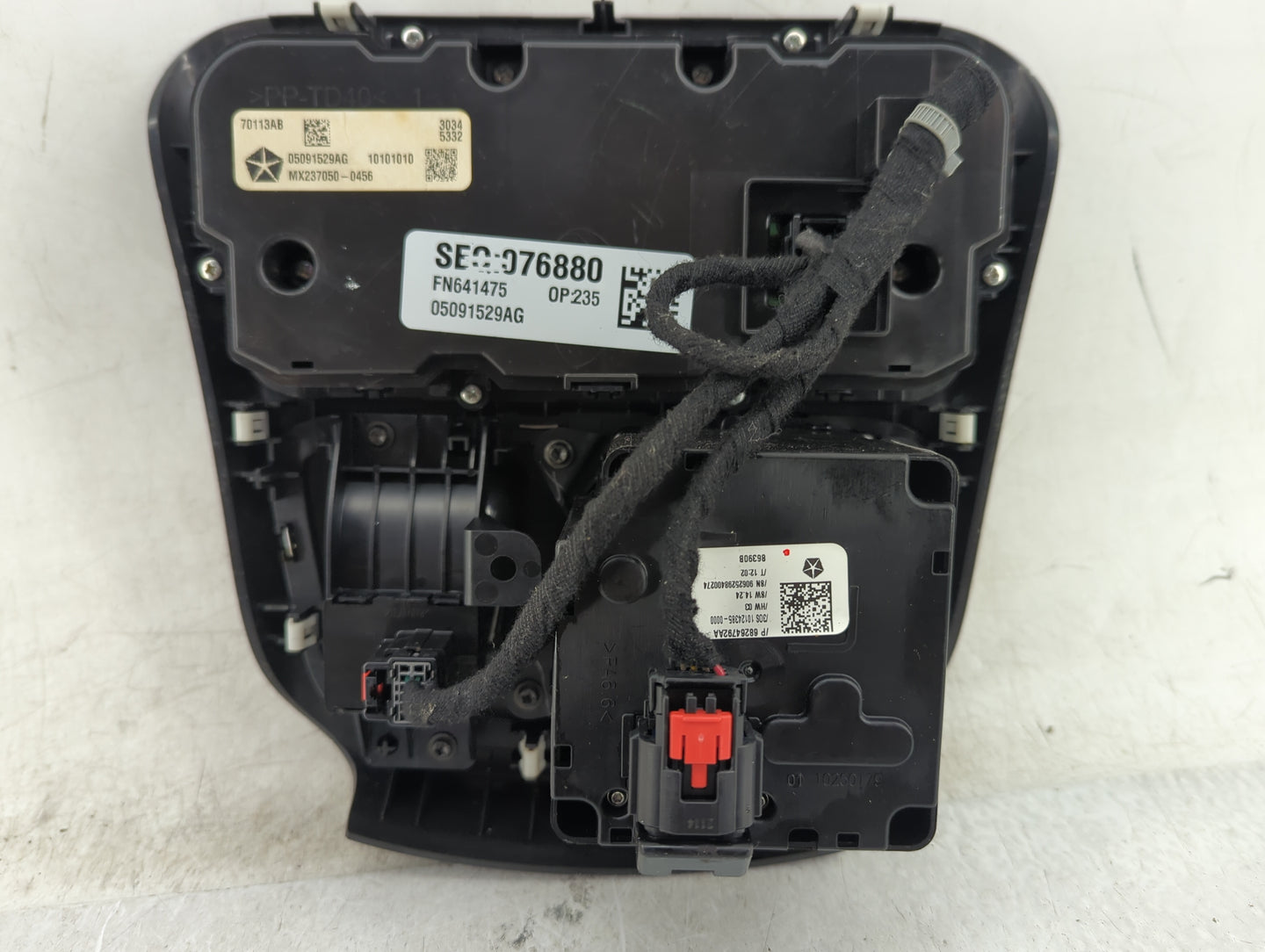 2015-2017 Chrysler 200 Climate Control Module Temperature AC/Heater Replacement P/N:05091529AG Fits Fits 2015 2016 2017 OEM 