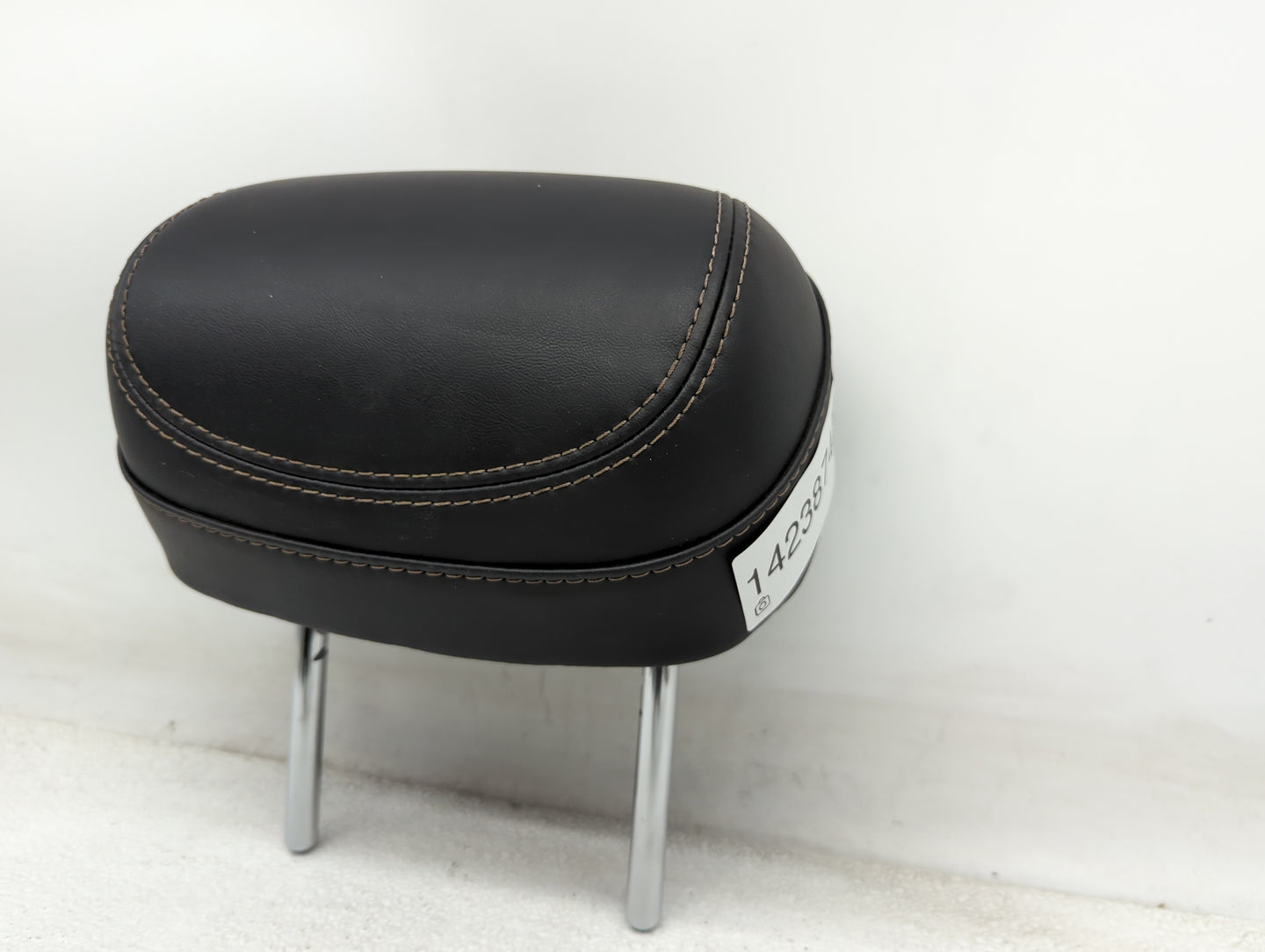 2015-2017 Chrysler 200 Headrest Head Rest Rear Seat Fits Fits 2015 2016 2017 OEM Used Auto Parts - Oemusedautoparts1.com
