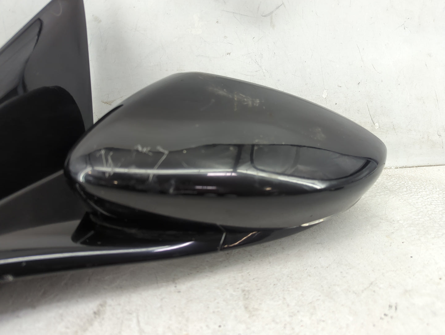 2015-2017 Chrysler 200 Driver Side View Mirror - Left Door Mirror OEM Used - Oemusedautoparts1.com