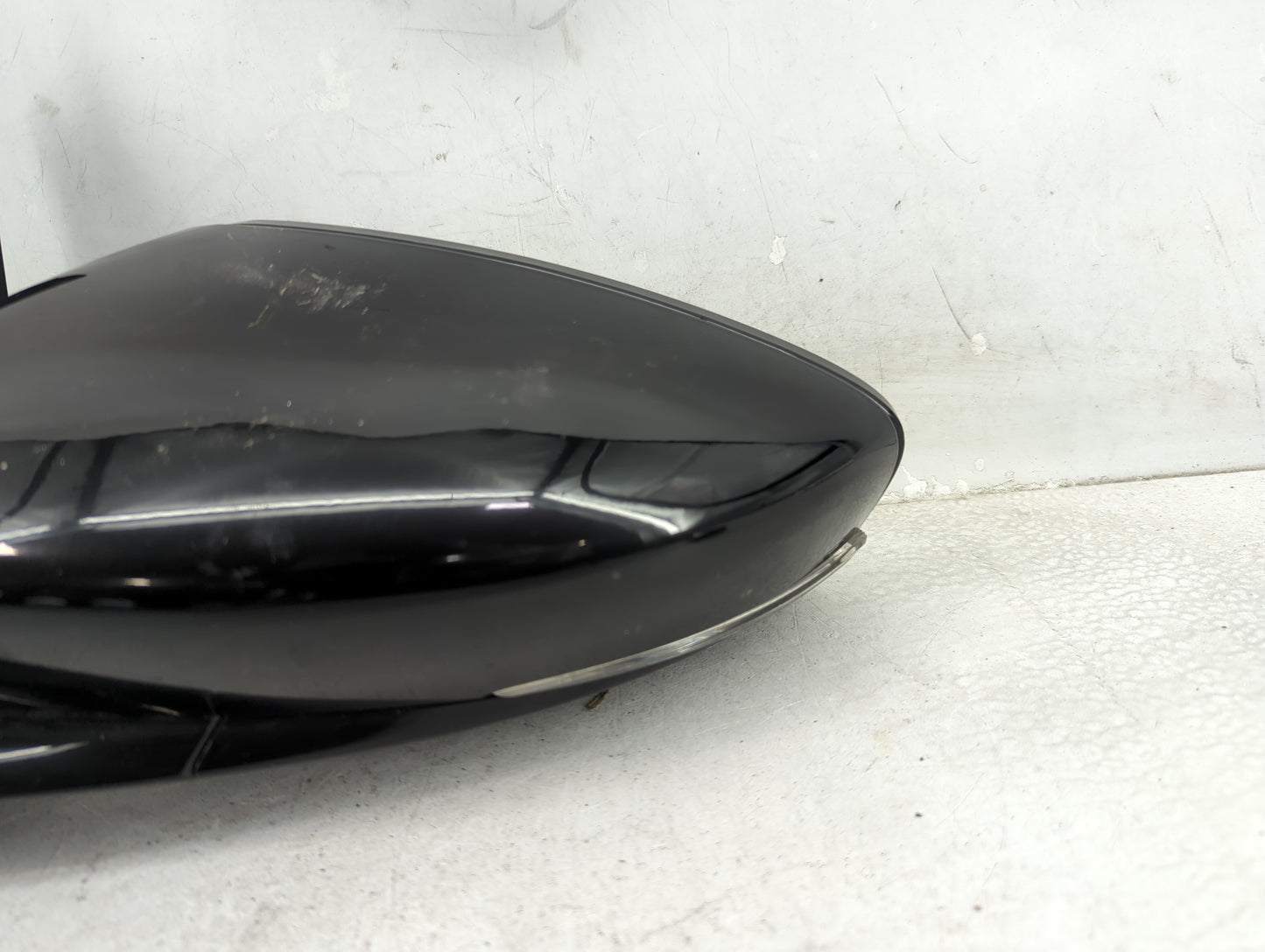 2015-2017 Chrysler 200 Driver Side View Mirror - Left Door Mirror OEM Used - Oemusedautoparts1.com