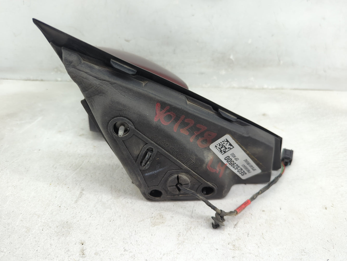 2015-2017 Chrysler 200 Driver Side View Mirror - Left Door Mirror OEM Used - Oemusedautoparts1.com