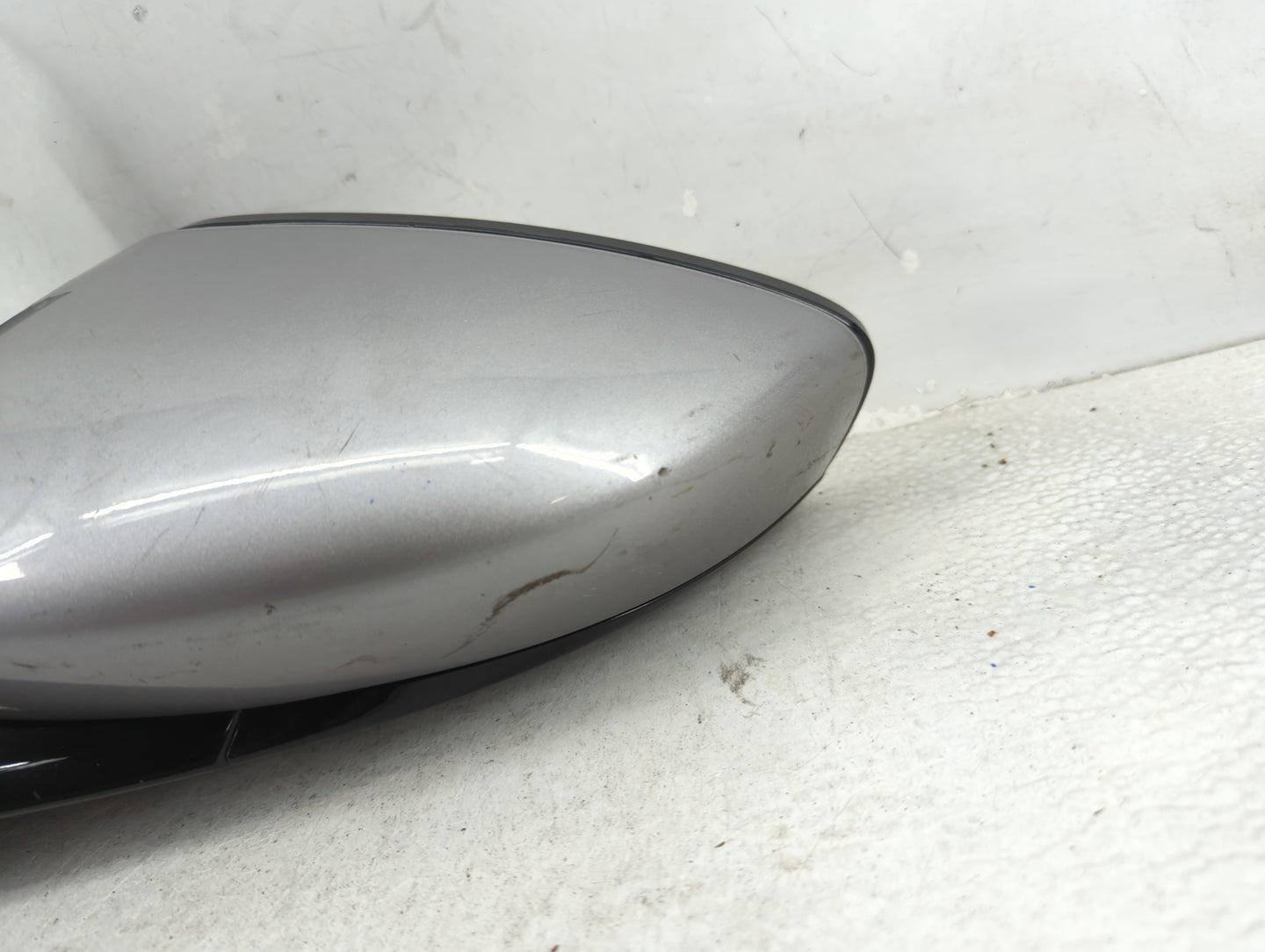2015-2017 Chrysler 200 Driver Side View Mirror - Left Door Mirror OEM Used - Oemusedautoparts1.com