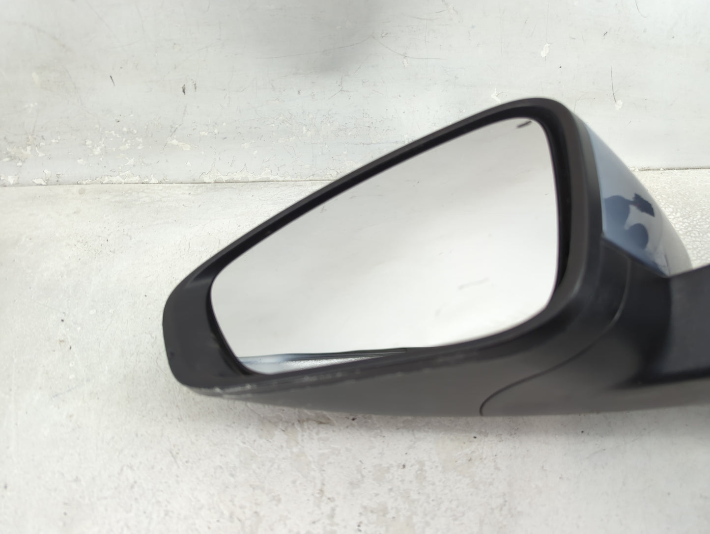 2015-2017 Chrysler 200 Driver Left Side View Manual Door Mirror - Oemusedautoparts1.com