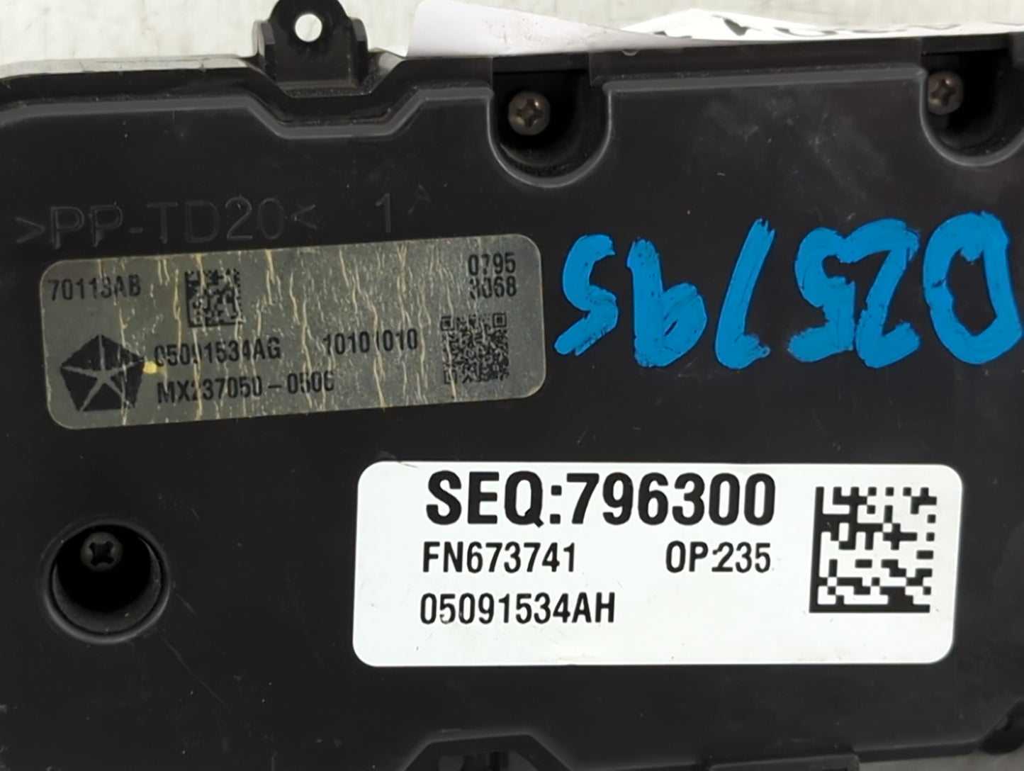 2015 Chrysler 200 Climate Control Module Temperature AC/Heater Replacement P/N:05091534AH 05091534AG, P05091534AG Fits OEM U