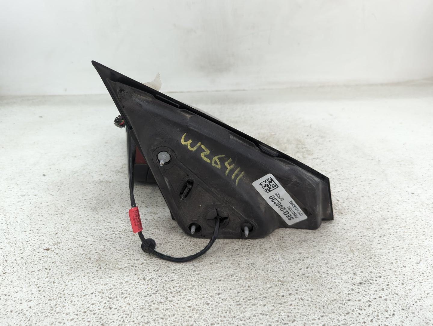 2015-2017 Chrysler 200 Driver Side View Mirror - Left Door Mirror OEM Used - Oemusedautoparts1.com