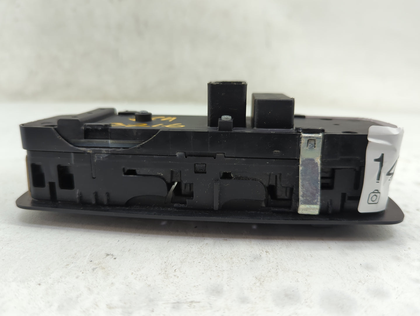2015-2017 Chrysler 200 Master Power Window Switch Replacement Driver Side Left P/N:68231805AA Fits OEM Used Auto Parts - Oem