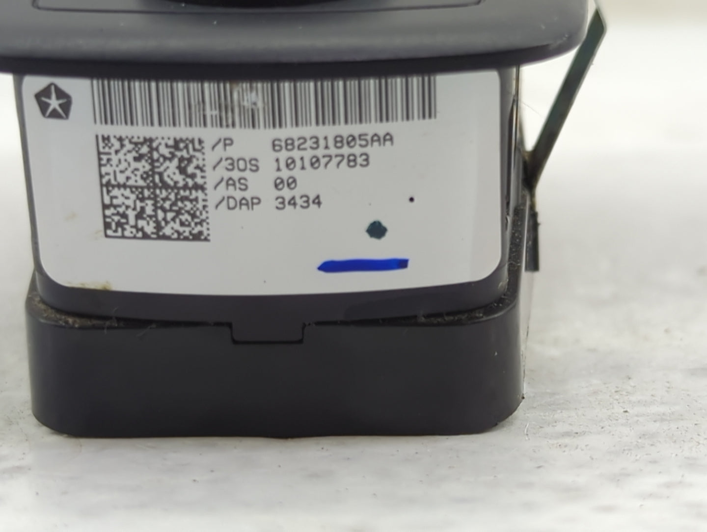 2015-2017 Chrysler 200 Master Power Window Switch Replacement Driver Side Left P/N:68231805AA Fits OEM Used Auto Parts - Oem