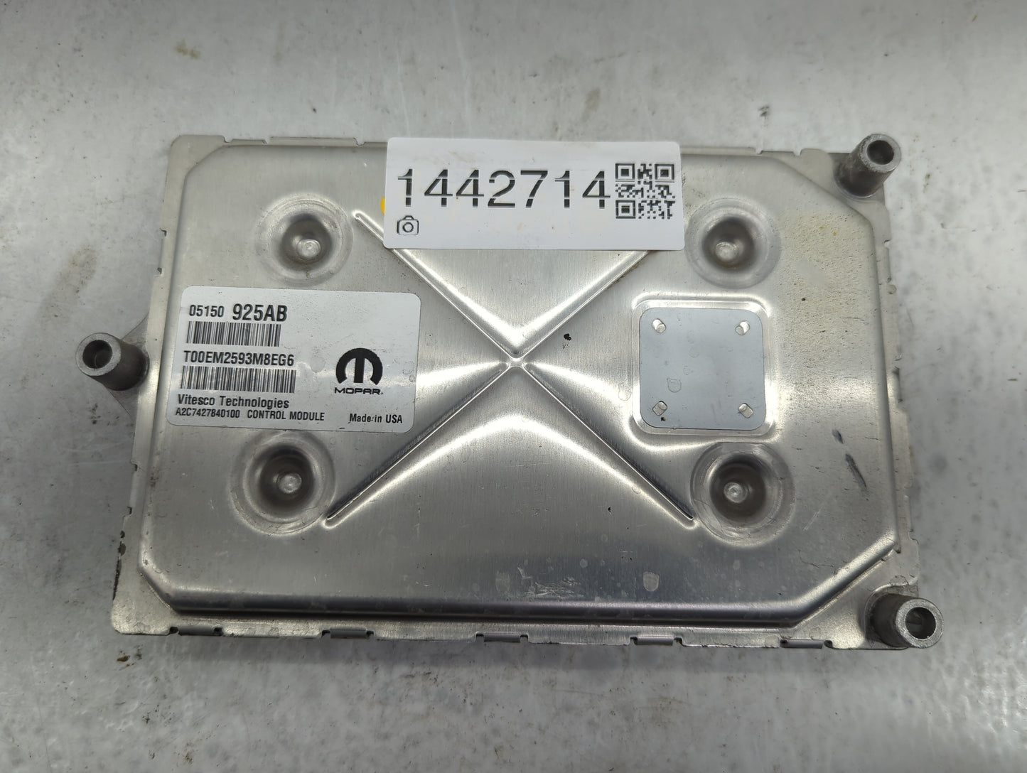 2015 Chrysler 200 PCM Engine Control Computer ECU ECM PCU OEM P/N:05150925AB T00EM2593M8EG6, A2C7427840100 Fits OEM Used Aut