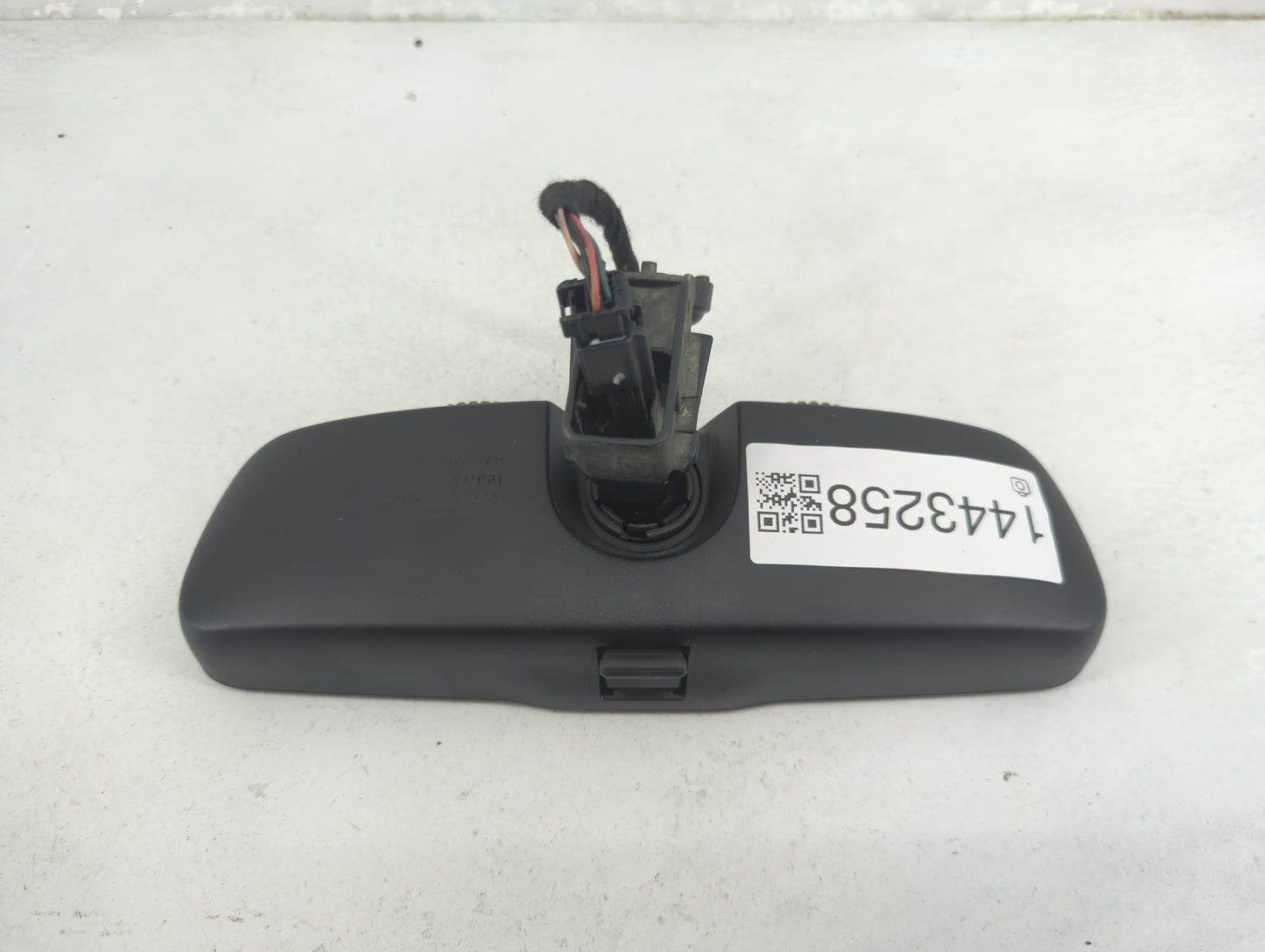 2011-2017 Chrysler 200 Interior Rear View Mirror Replacement OEM P/N:14M06310292A 68144051AB Fits OEM Used Auto Parts - Oemu