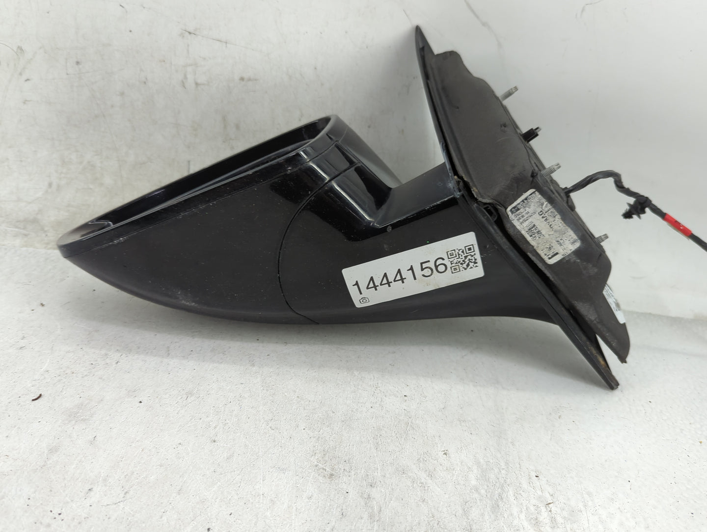 2015-2017 Chrysler 200 Driver Side View Mirror - Left Door Mirror OEM Used - Oemusedautoparts1.com