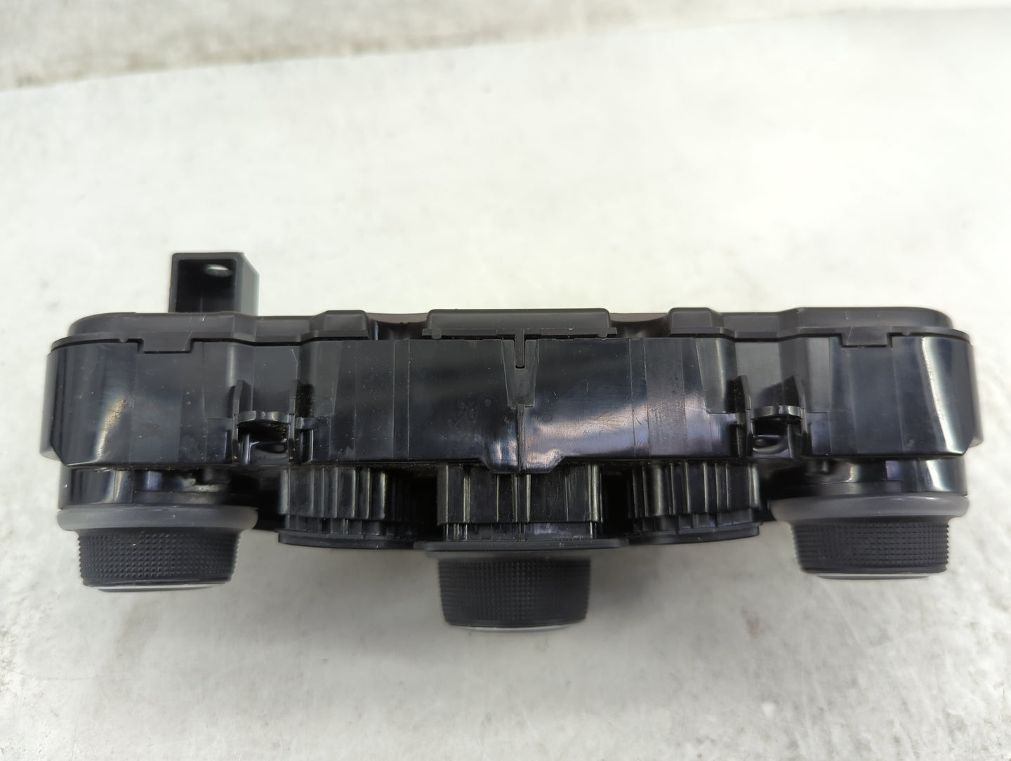 2015 Chrysler 200 Climate Control Module Temperature AC/Heater Replacement P/N:05091534AG MX237050-0506 Fits OEM Used Auto P