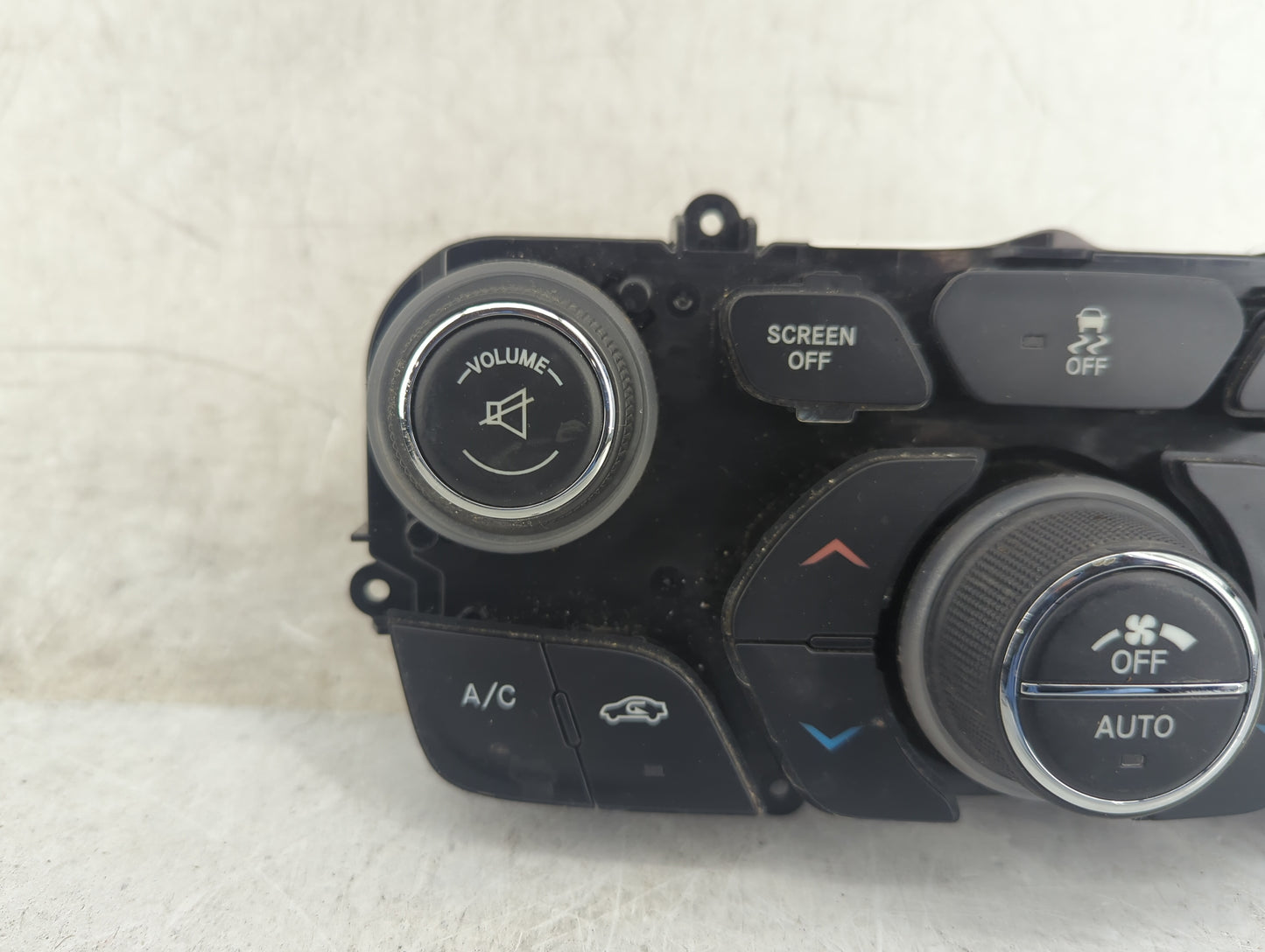 2015 Chrysler 200 Climate Control Module Temperature AC/Heater Replacement P/N:05091534AE MX237050-0502 Fits OEM Used Auto P