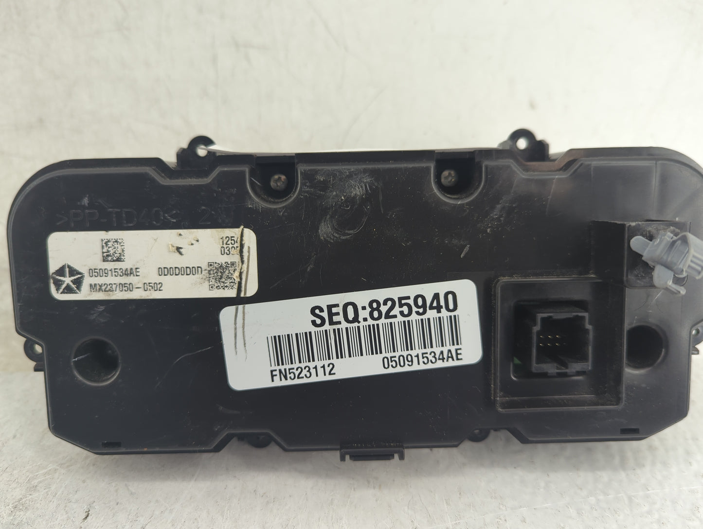 2015 Chrysler 200 Climate Control Module Temperature AC/Heater Replacement P/N:05091534AE MX237050-0502 Fits OEM Used Auto P